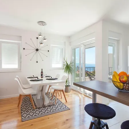 Apartment Frane