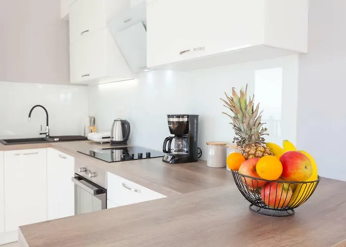 Frane דירה מאקרסקה