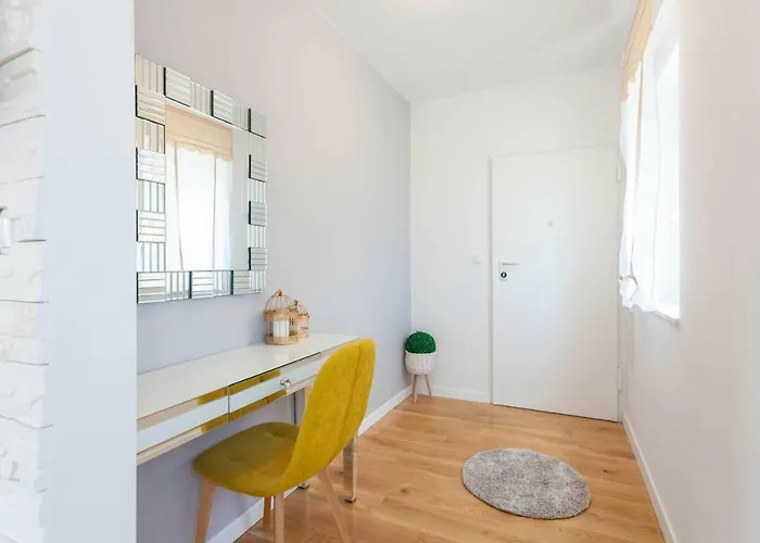 Frane דירה מאקרסקה